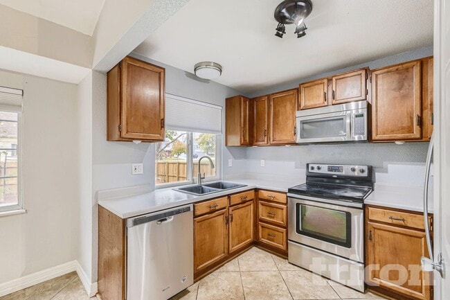 Foto del edificio - 19595 E Amherst Dr