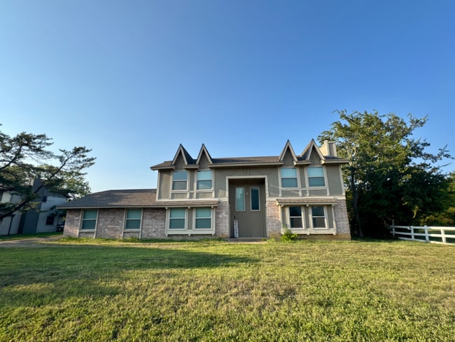 Building Photo - 6925 Calender Rd