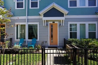 Building Photo - 11475 Surfline Ct