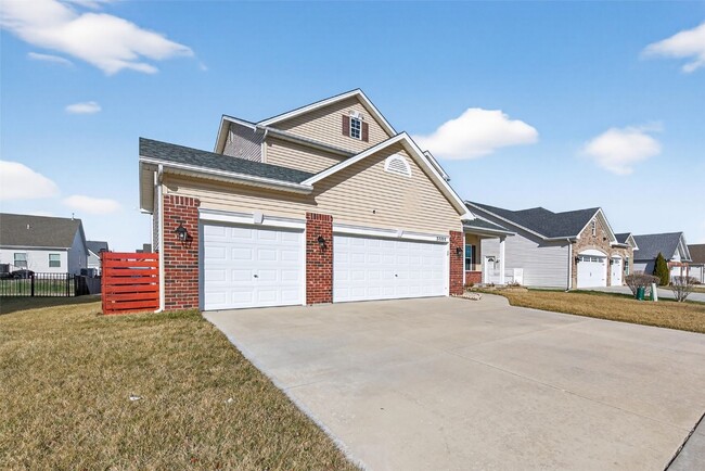 Building Photo - 3501 Charlestowne Crossing Dr