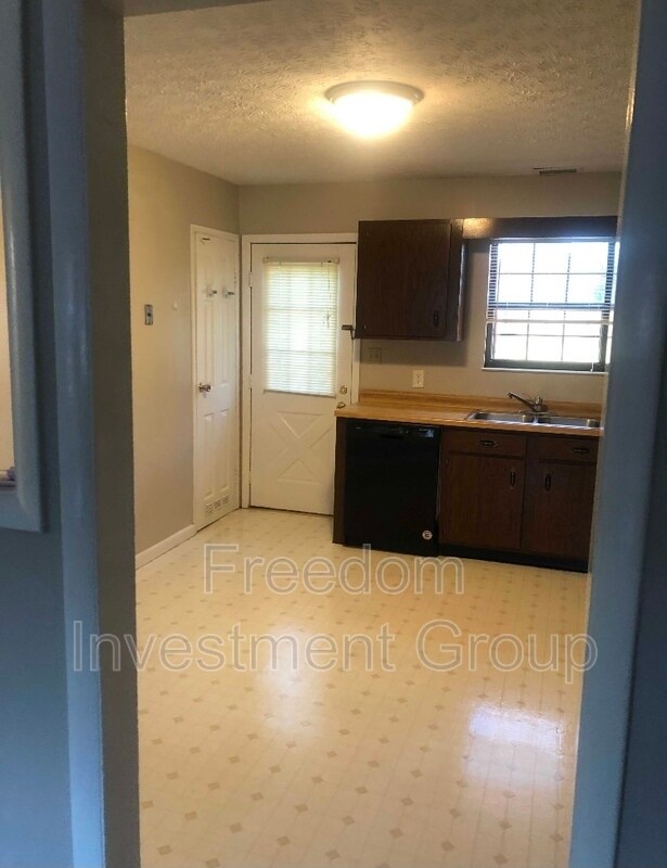 Foto del edificio - 1826 Lively Rd