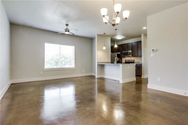 Building Photo - 3221 Elihu St