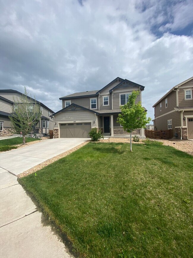 Building Photo - Lovely 4 Bedroom/3 Bathroom Erie Home - Av...