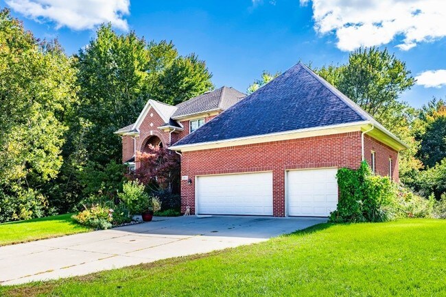 Building Photo - 5092 Abingdon Cir