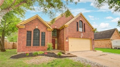 Building Photo - 107 Mango St