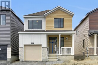 Building Photo - 807 Tincture Pl