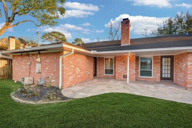 Foto del edificio - 6202 Dumfries Dr