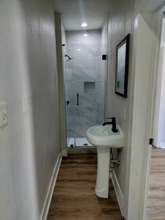 Foto del edificio - 1321 35th St