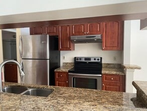 Building Photo - 9701 Westview Dr