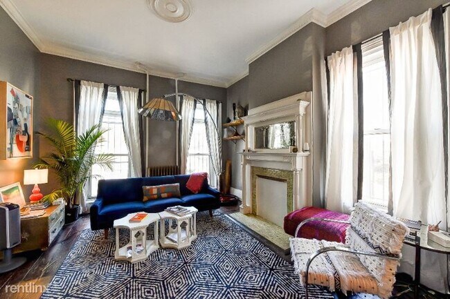 Foto del edificio - 2 br, 1.5 bath House - 924 P Street NW