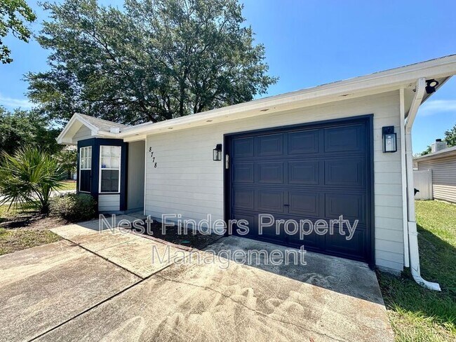 Building Photo - 8778 Buzz Ct