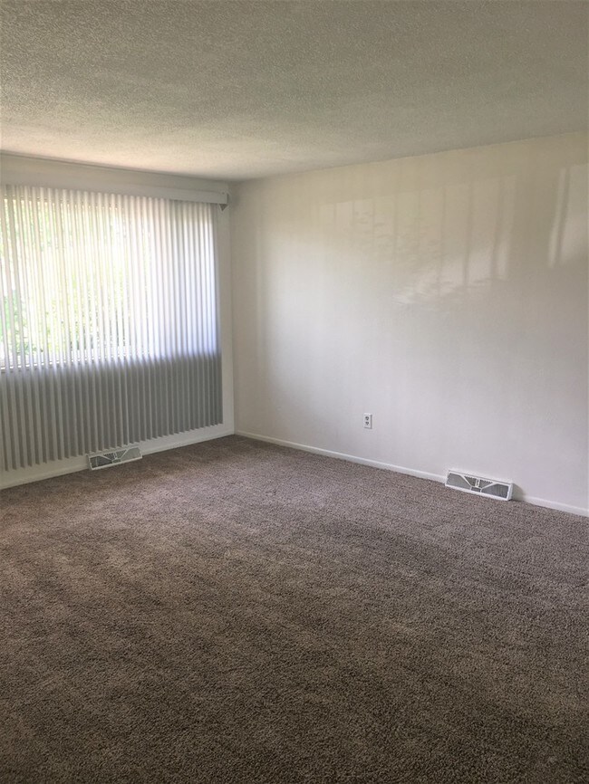 Foto del edificio - 1405 E 16th St