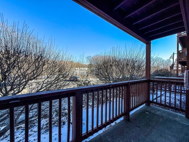 Foto del edificio - 110 Boston Post Rd E