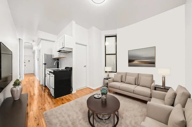 Building Photo - 284 Mulberry St