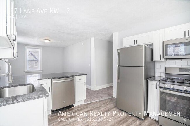 Building Photo - 157 Lane Ave NW