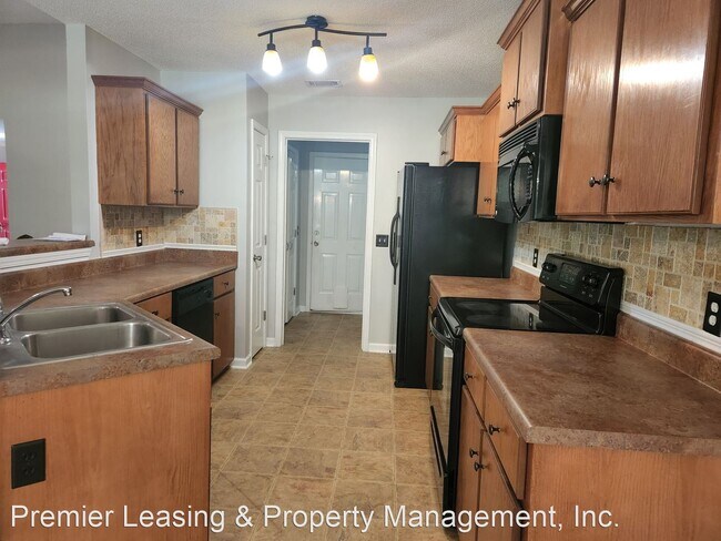 Building Photo - 3 br, 2 bath House - 280 Creekside Circle