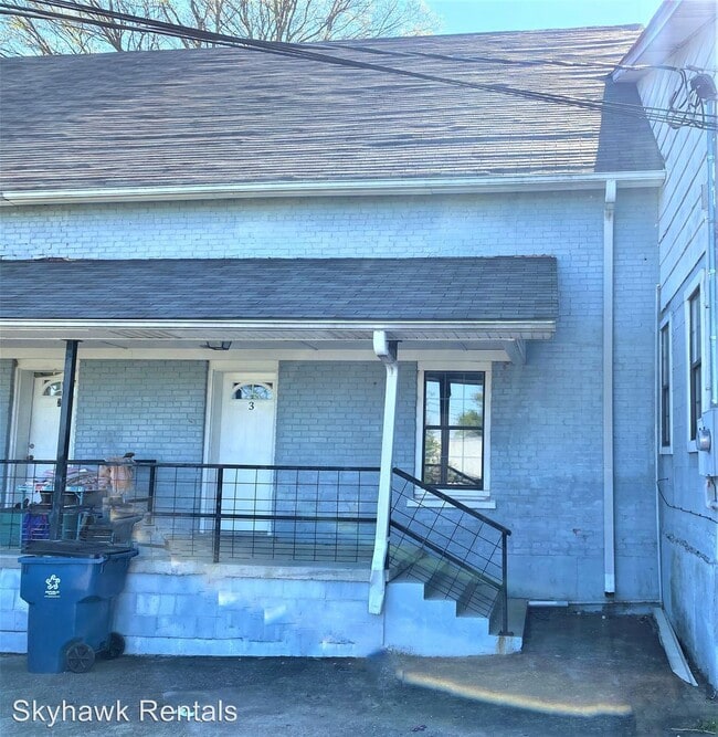 Building Photo - 109 K St