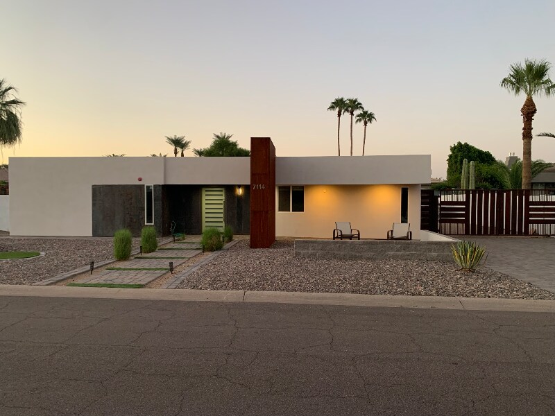 Foto principal - 7114 E Orange Blossom Ln