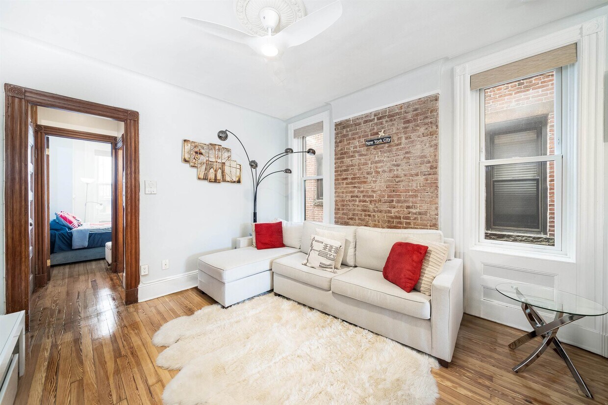 Primary Photo - 1108 Park Ave