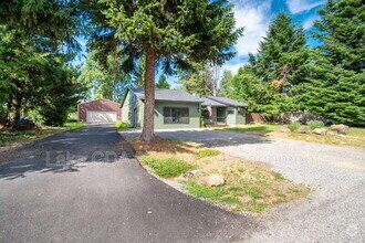 Building Photo - 13079 N Westwood Dr