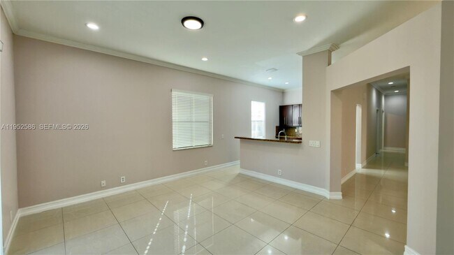 Building Photo - 1792 Aspen Ln