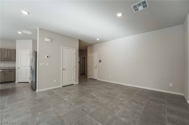 Building Photo - 3815 Andorian Ave
