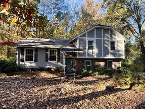 Building Photo - 1200 Brucemont Dr