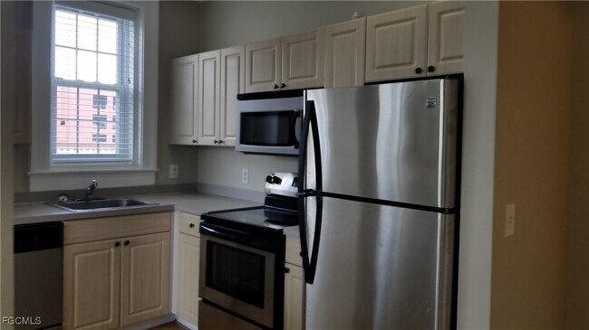 Foto del edificio - 1415 Dean St