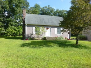 Building Photo - 35 Tarbox Rd