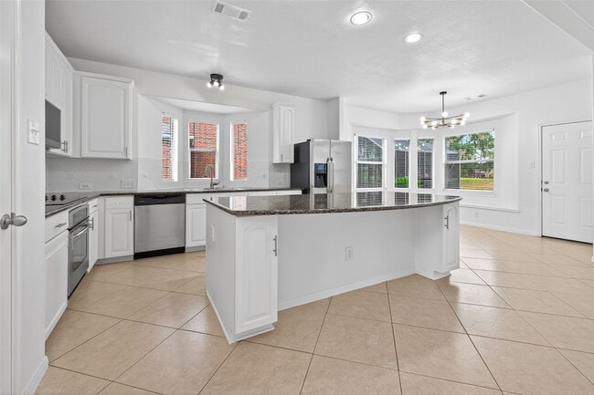 Building Photo - 8703 Silver Lure Dr