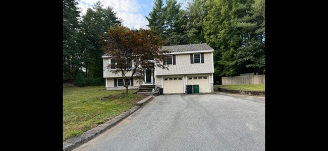 Building Photo - 76 Groton Rd
