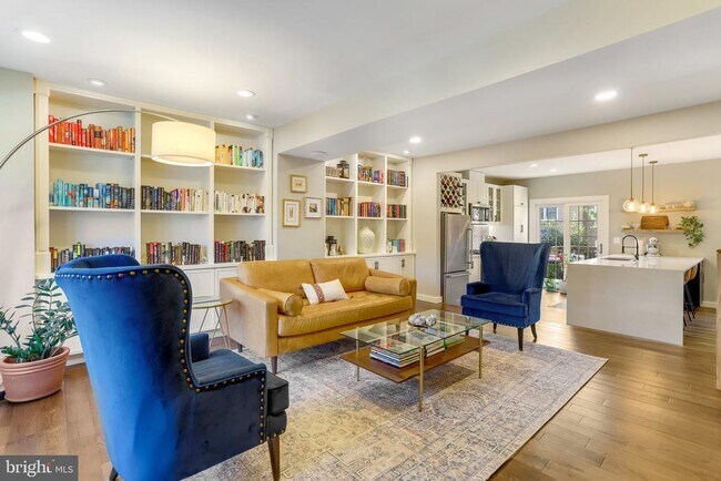 Foto del edificio - 2290 Idylwood Station Ln