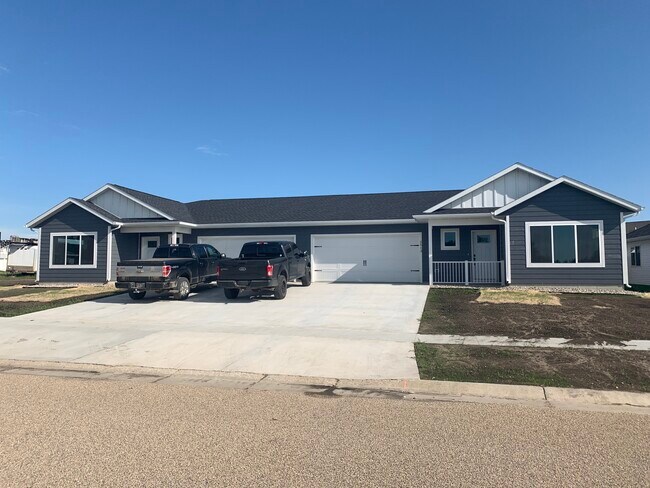 Building Photo - 2513 Dean Ct