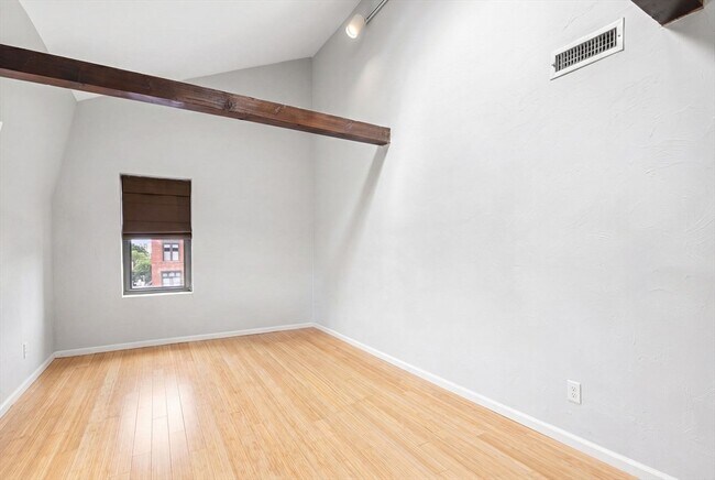 Foto del edificio - 148 F St
