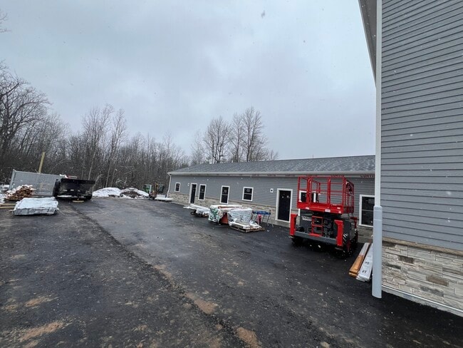 Building Photo - 7 Hammond Ln