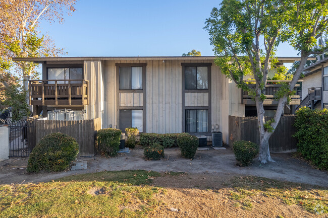 Foto del edificio - Country Woods Apartments