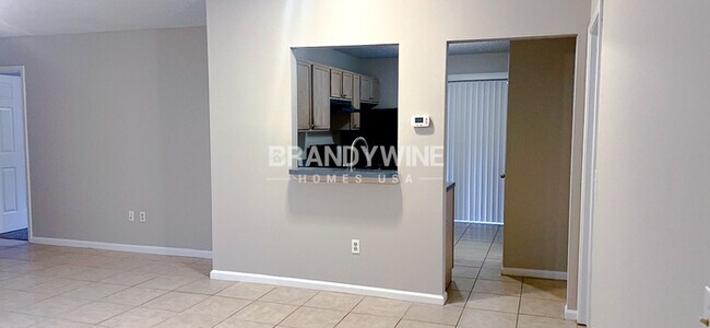 Building Photo - Apply today, you don't want to miss this o...
