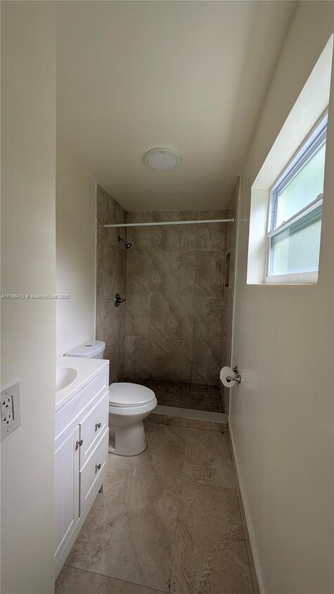 Foto del edificio - 6701 NW 25th Ct