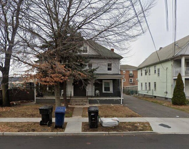 Building Photo - 1632 W Front St