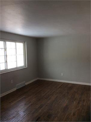 Building Photo - 207 Clifford Ave
