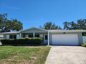 Building Photo - 2347 Eastwood Dr