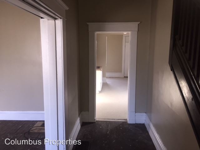 Building Photo - 346 S Wheatland Ave