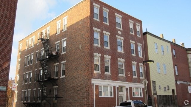 Building Photo - 93 Orleans St