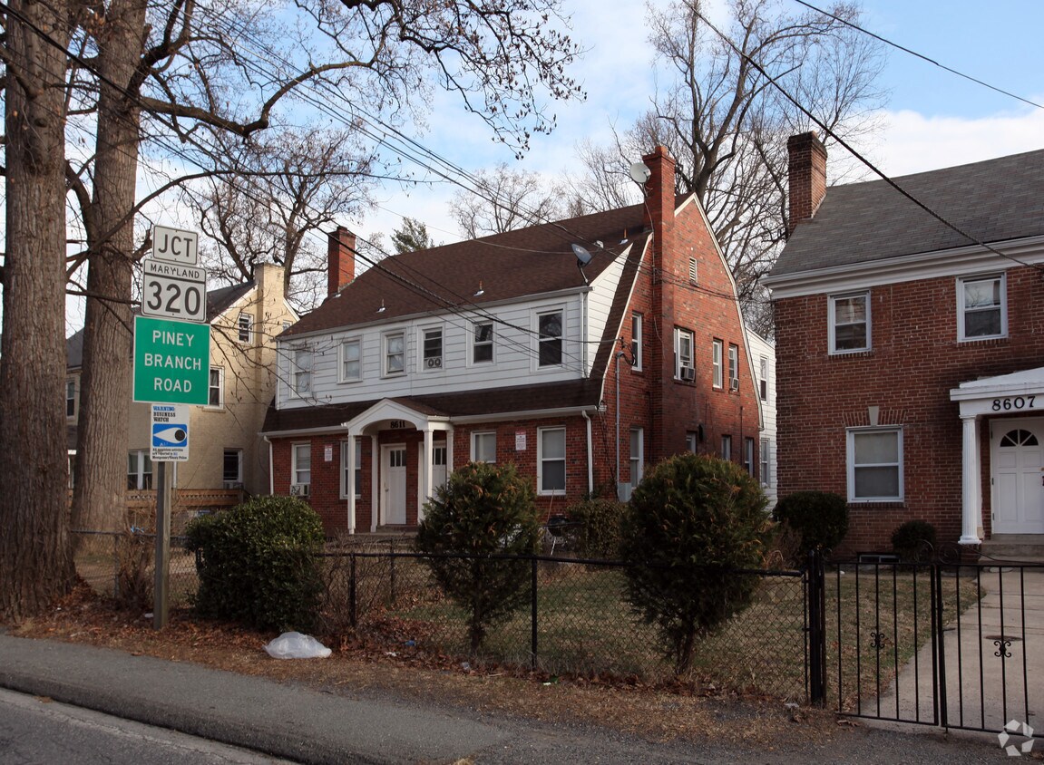 Primary Photo - 8609-8611 Flower Ave