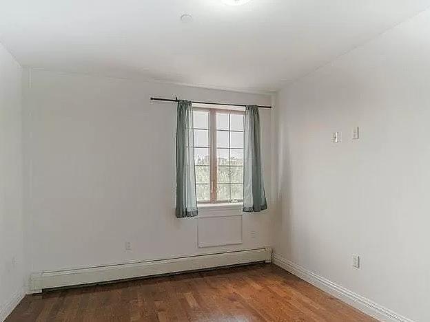 Foto del edificio - 25-25 Newtown Ave