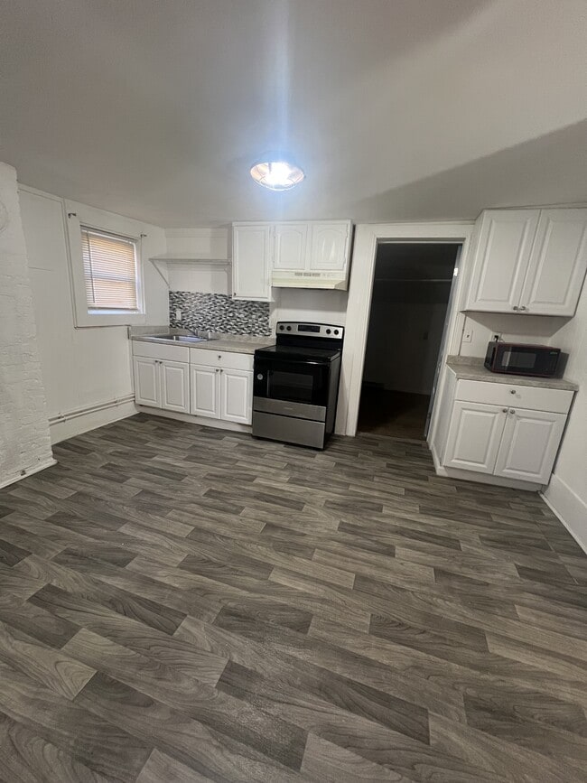 Foto del edificio - 529 E William St