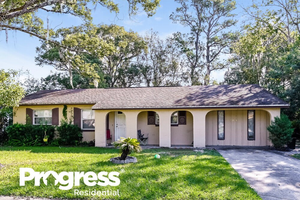 903 S Scott Ave, Sanford, FL 32771 House for Rent in Sanford, FL