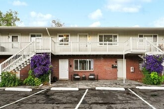 Building Photo - 3705 Quail St
