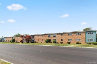 Building Photo - 11611 Morang Ave