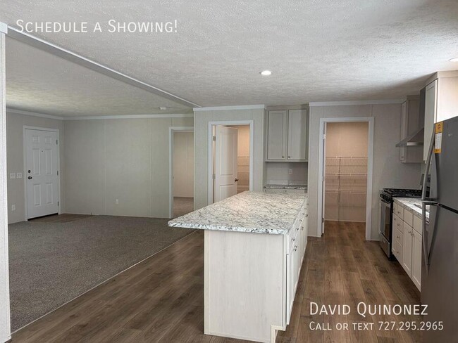 Building Photo - 107 Dayflower Cir